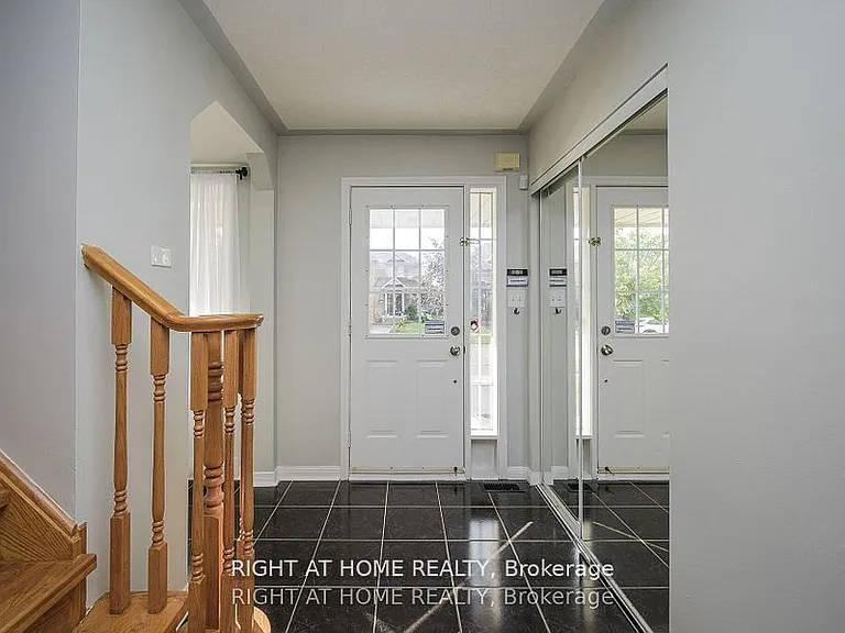 1724 Samuelson Cir — Photo 5