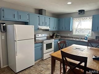 4th image of 15465 Mustang Rd