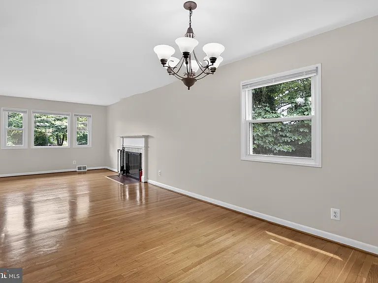 1452 Dewberry Ct — Photo 19