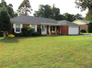 253 Wellington Cir, Paducah, KY 42003