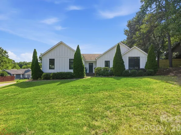 12632 Sulgrave Dr, Huntersville, NC 28078