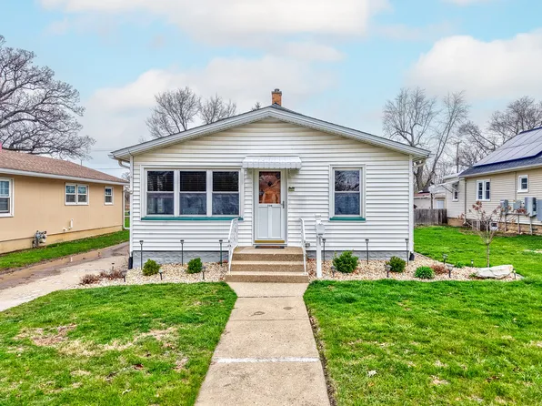 216 W 10th St, Streator, IL 61364