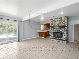23865 Goetz Dr, Canyon Lake, CA 92587