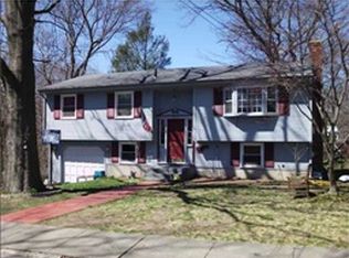 155 Liverpool St, Warwick, RI 02886