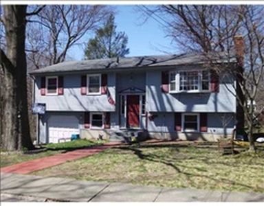 155 Liverpool St, Warwick, RI, 02886