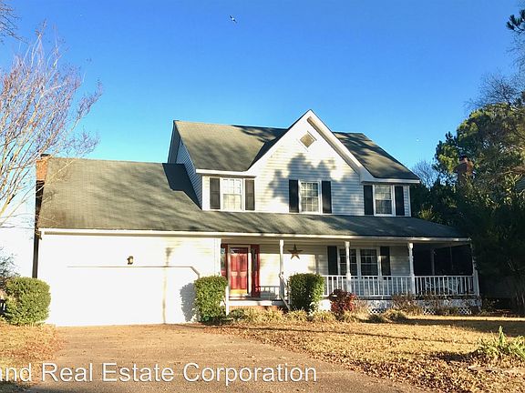 2nd image of 1441 Lake James Dr