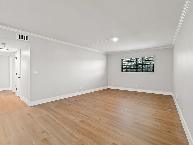 324 Southwind Dr #15 — Photo 7