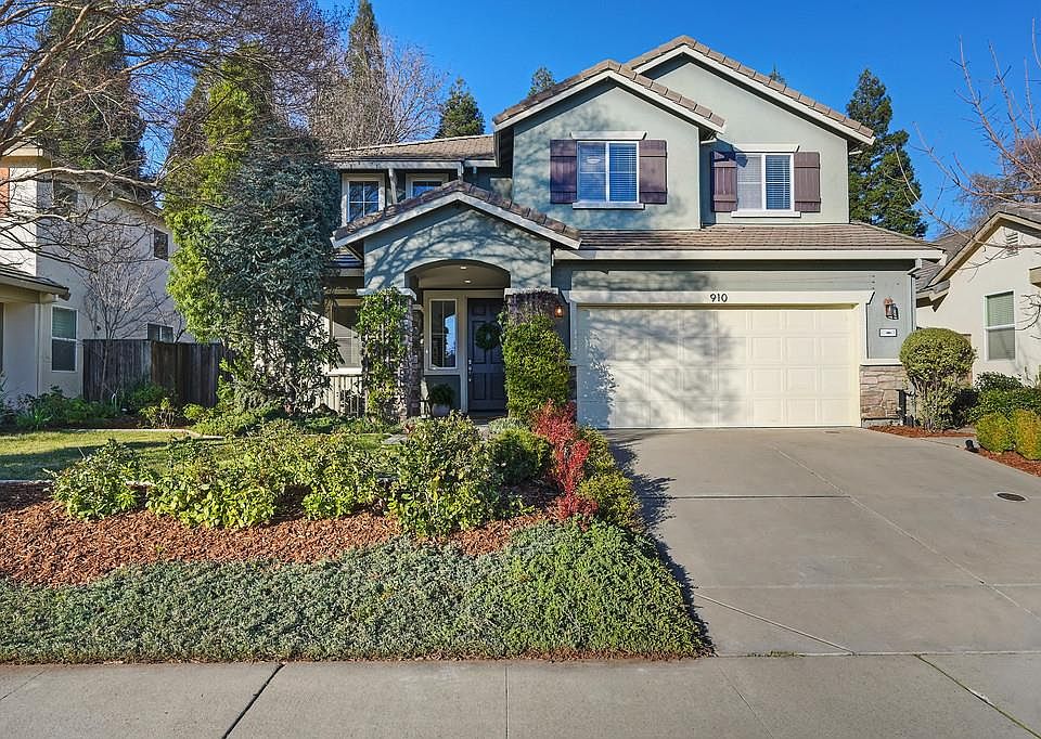 1st image of 910 Lighthouse Dr