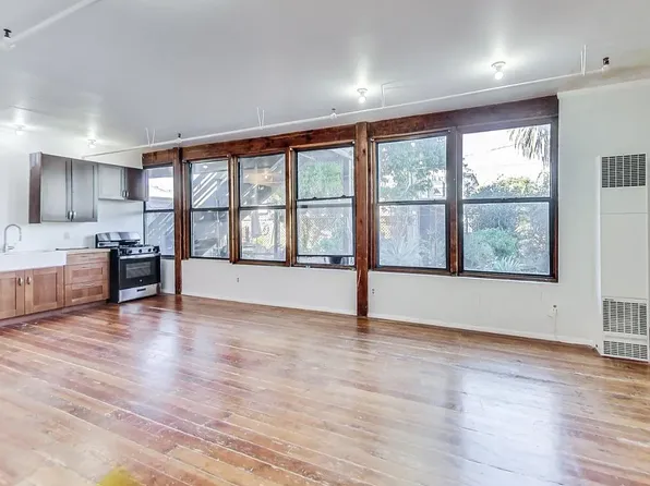 2889 Ford St APT 10, Oakland, CA 94601