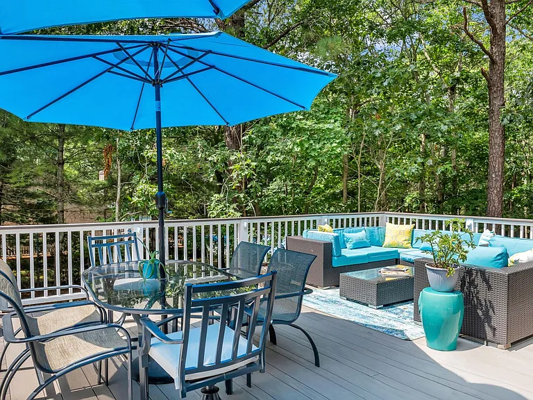 6 Todd Dr — Photo 3
