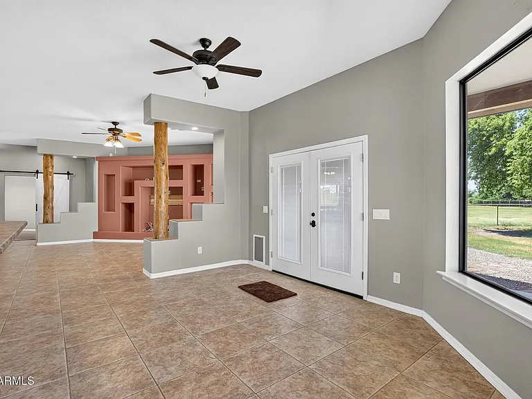 3002 E Sherry Ln — Photo 22