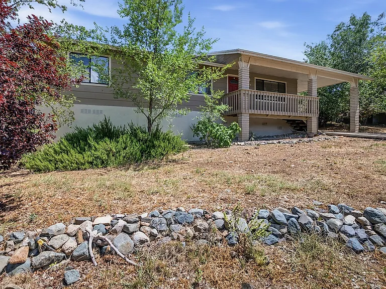 4739 E Julie Dr — Photo 2
