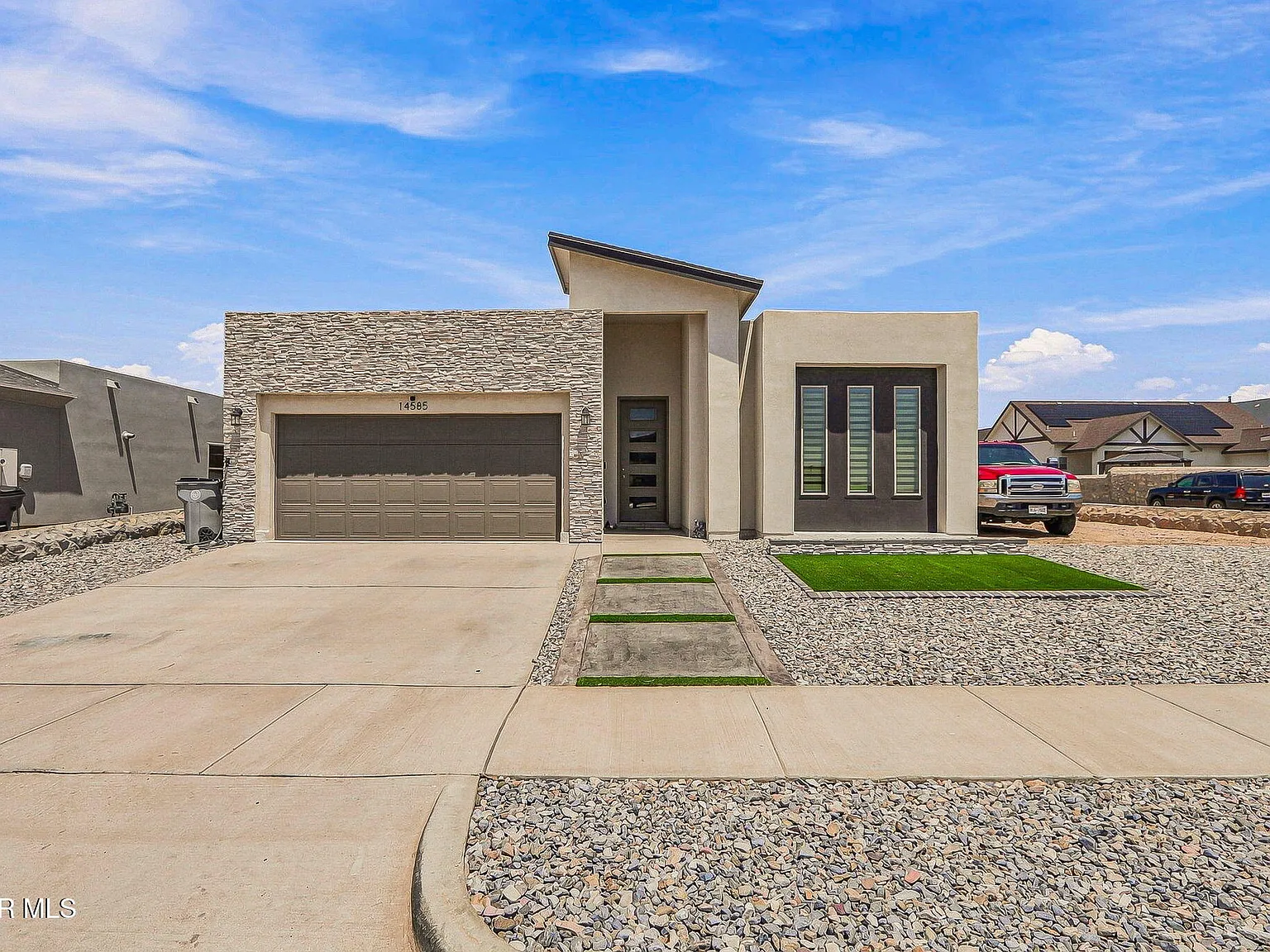 4 bed, 3.0 bath, 1865 sqft, $2,375 — Photo 1