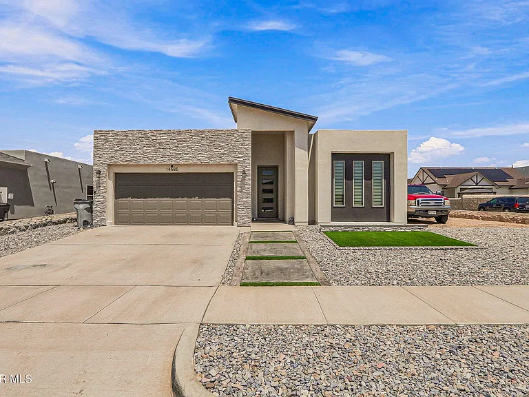 14585 John McNeely Ave — Photo 1