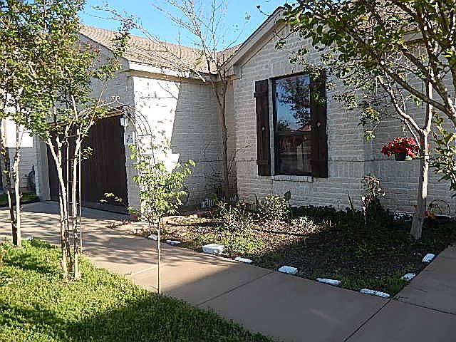 1st image of 1613 E Mesa Park Dr