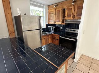1801 S Treasure Dr APT 323, North Bay Village, FL 33141