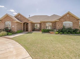 9202 Genoa Ave, Lubbock, TX 79424