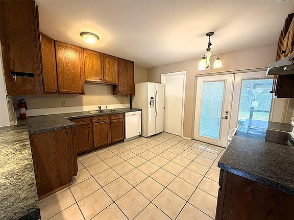 5th image of 8103 PUFFIN DRIVE