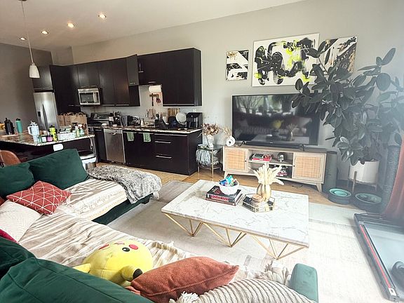 2nd image of 2346 N Lister Ave #407