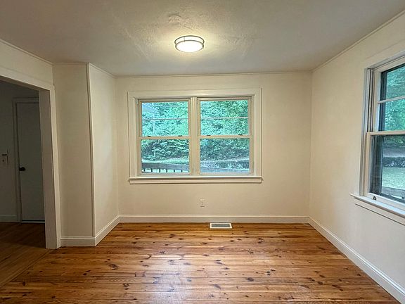 4th image of 2991 Chestnut Hill Rd