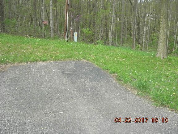 2nd image of 26 E Slocum Blvd