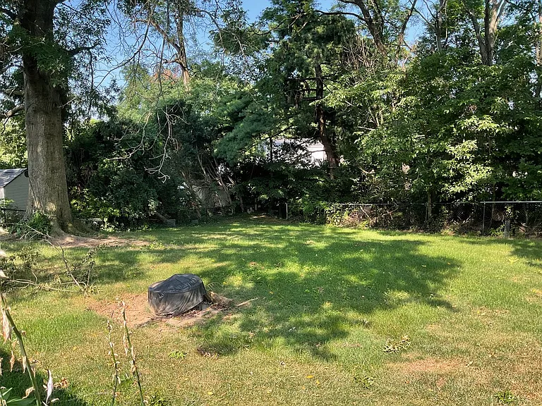 1722 Cornell Rd — Photo 22