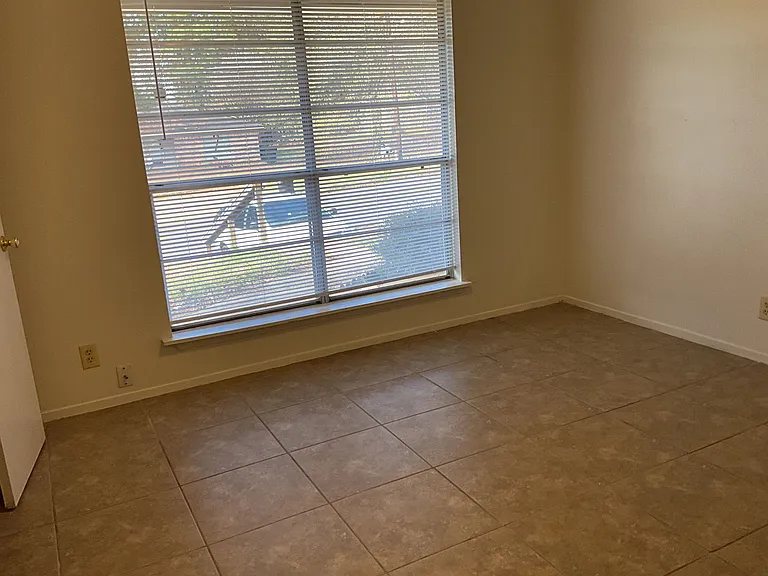 1206 Cheryl St #B — Photo 8