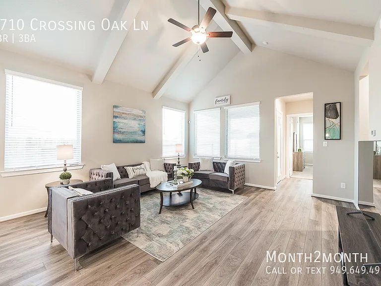 8710 Crossing Oak Ln — Photo 2