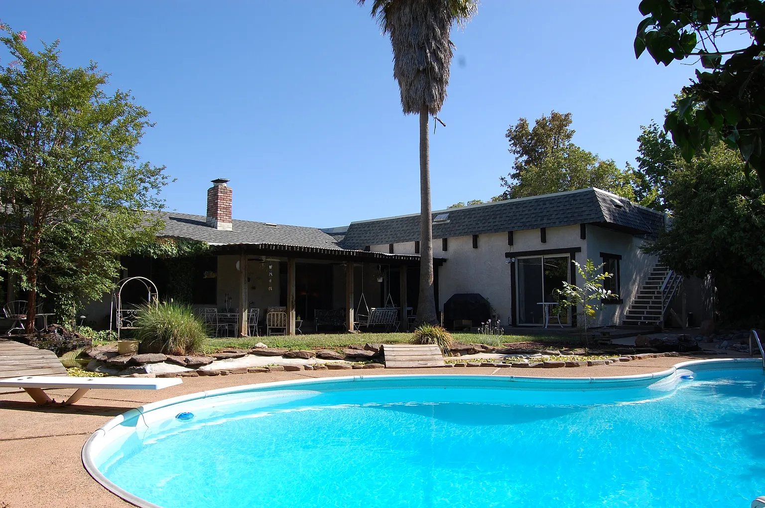6876 Granada Dr photo 1