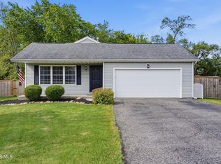 1007 Crystal Ln, Findlay, OH 45840