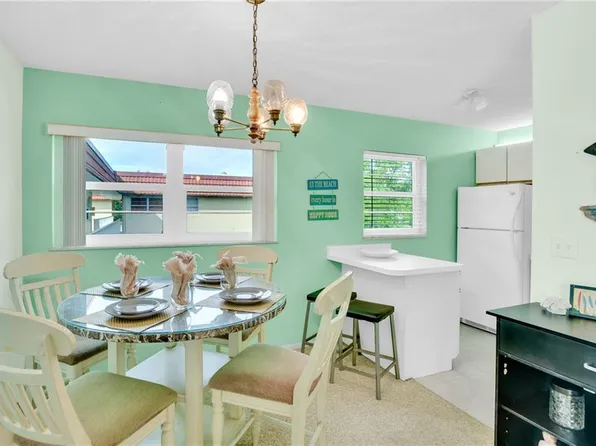 6 Vista Palm Lane #202, Vero Beach, FL 32962