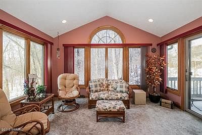4th image of 5341 S Silverstone Dr NE