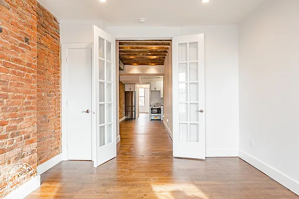 Rented by MySpaceNYC | media 6
