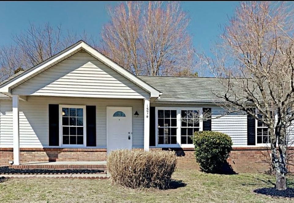 1st image of 1574 Mary Beth Ln