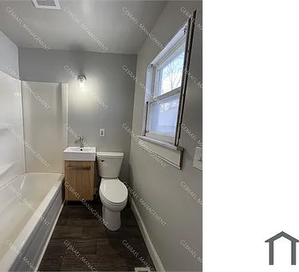 1118 Congress Ave #1 — Photo 5
