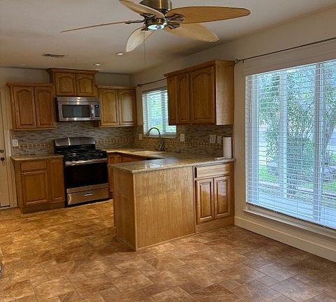 3rd image of 284 E Merrimac Ct
