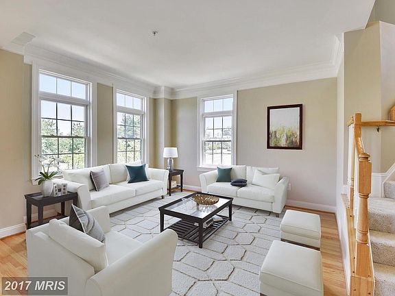 Living Room with 9 foot ceiling