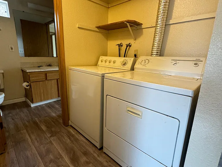 4103 Center St #D — Photo 13