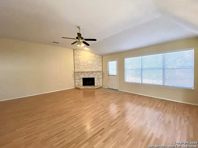 6635 Shady Bend Dr — Photo 4