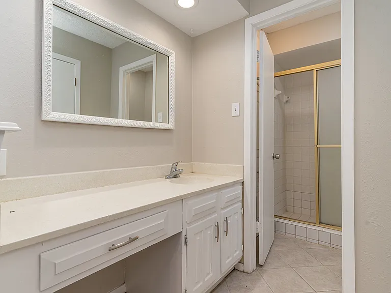 2311 Lawnmeadow Dr — Photo 13
