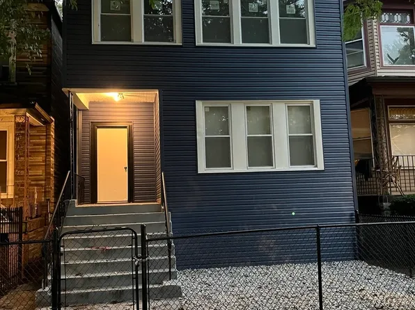 8152 S Escanaba Ave, Chicago, IL 60617