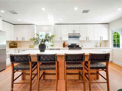 18324 Sylvan St, Tarzana, CA, 91335