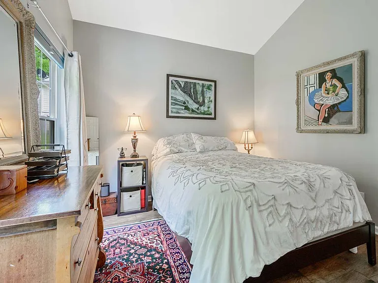 200 Highgate Cir — Photo 19