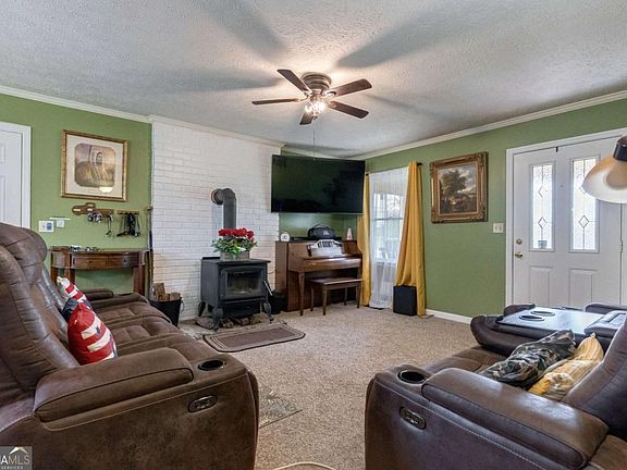 4th image of 361 Meyer Farm Rd