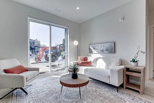 75 Walnut St #106 — Photo 8