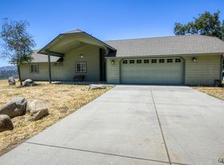 28320 Deertrail Dr, Tehachapi, CA 93561