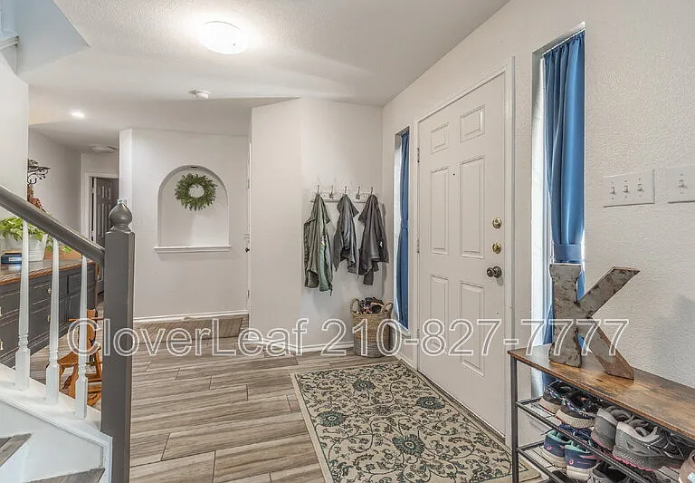 9715 Justice Ln — Photo 7
