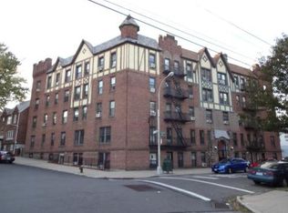4246 156th St, Flushing, NY 11355