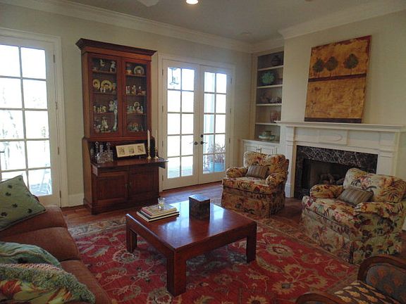 2nd image of 3841 Majestic Oaks Dr