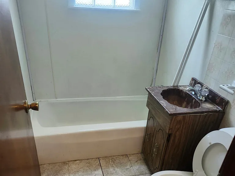 4238 Sheffield Ave #1F — Photo 10